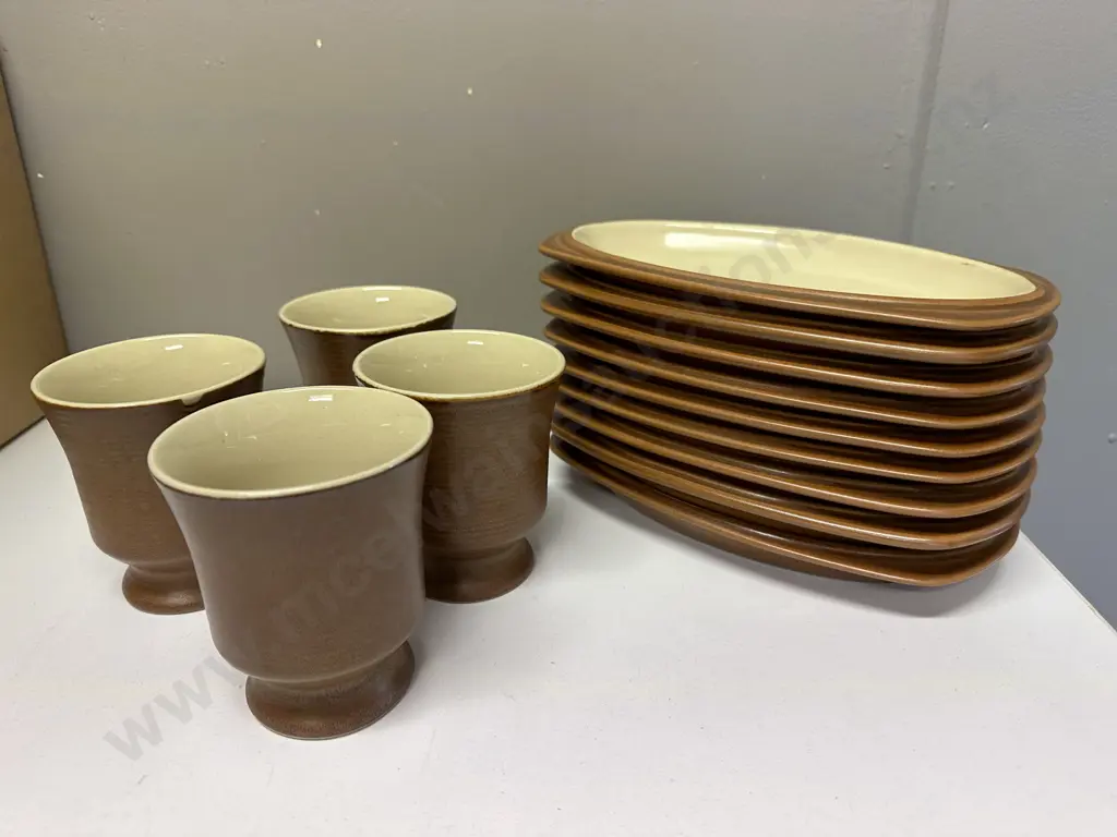 Oval Pottery Entree Plates x9 & 4 Footed Pottery Goblets Image 1++