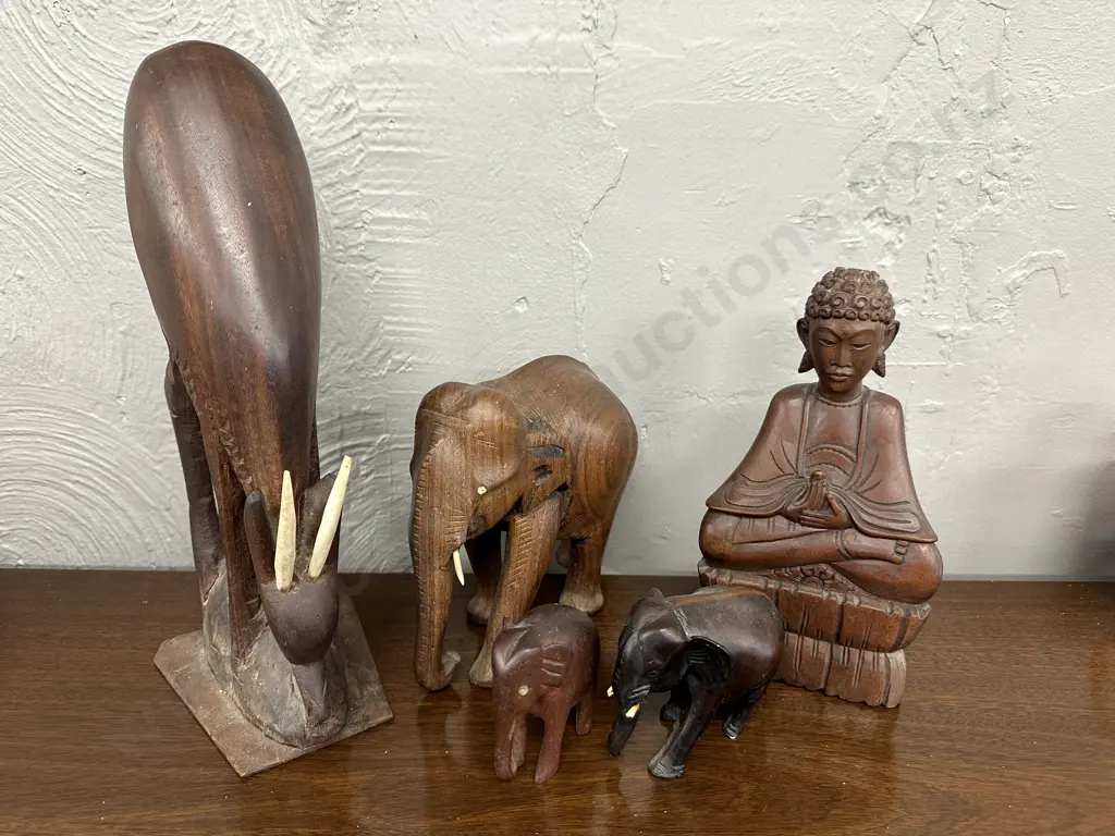 Selection of Wooden Figurines (Some AF) Image 1++