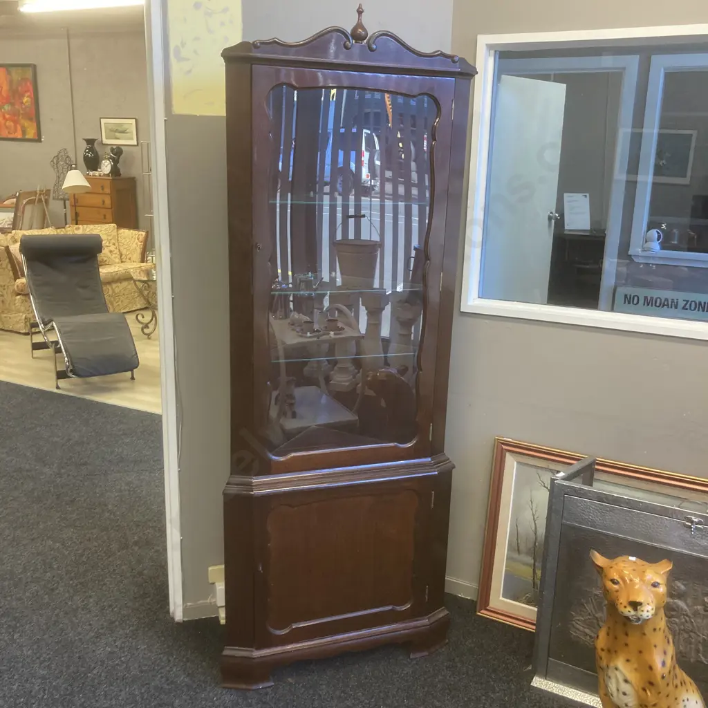 Mahogany Corner China Display Cabinet, 3 x Adjustable Glass Shelves, Light In Top, Door At Base, With Keys, Image 1++