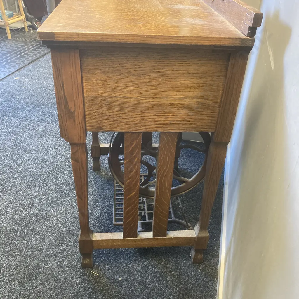 Early 1900s "The Free" Cabinet Model Treadle Sewing Machine - Free Sewing Machine Co. Rockford. Ill. USA, Ser #C284979. Image 1++