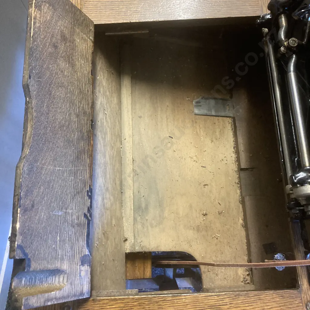 Early 1900s "The Free" Cabinet Model Treadle Sewing Machine - Free Sewing Machine Co. Rockford. Ill. USA, Ser #C284979. Image 1++