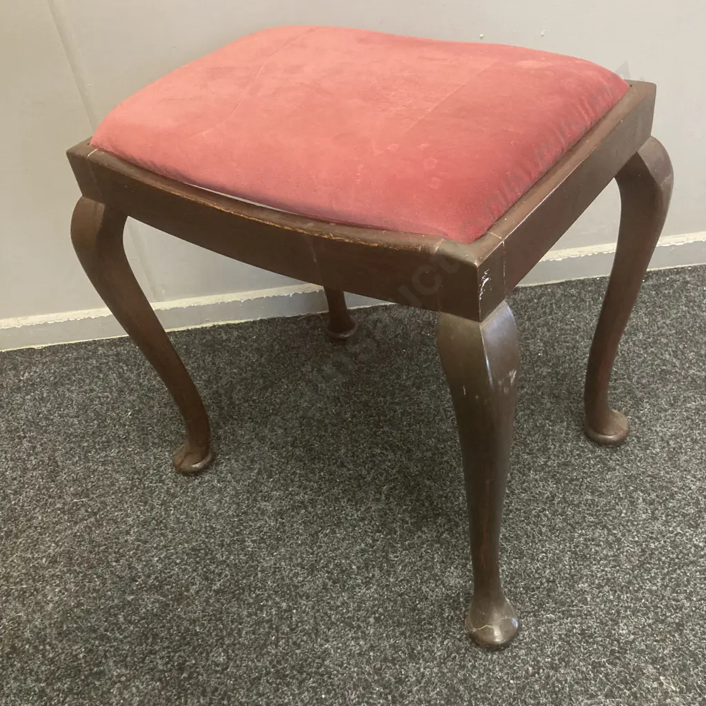 Queen Anne Mahogany Dressing Table / Piano Stool, Burgundy Draylon Fabric, H53 W54 D39.5cm Image 1++