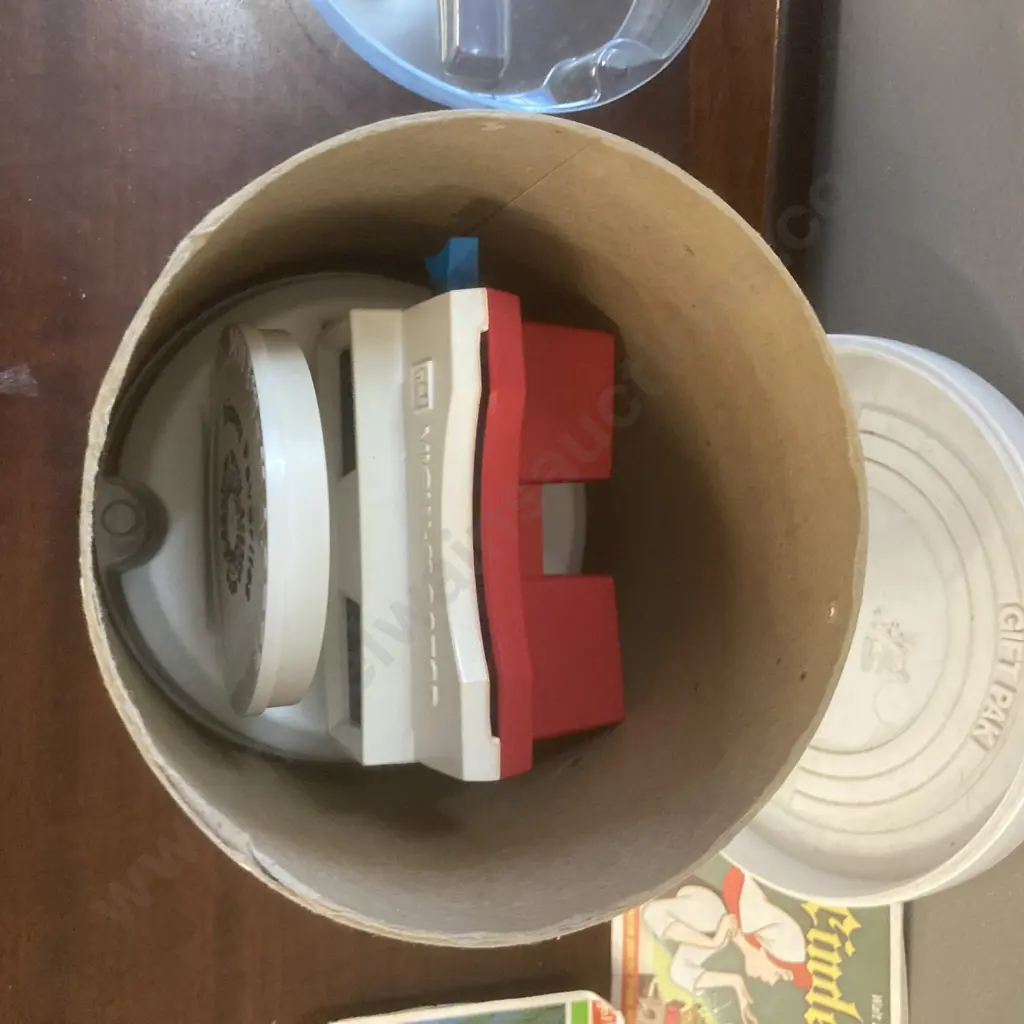 Vintage Disney Favourites GAF Viewmaster Giftpack With 10 Reels Image 1++