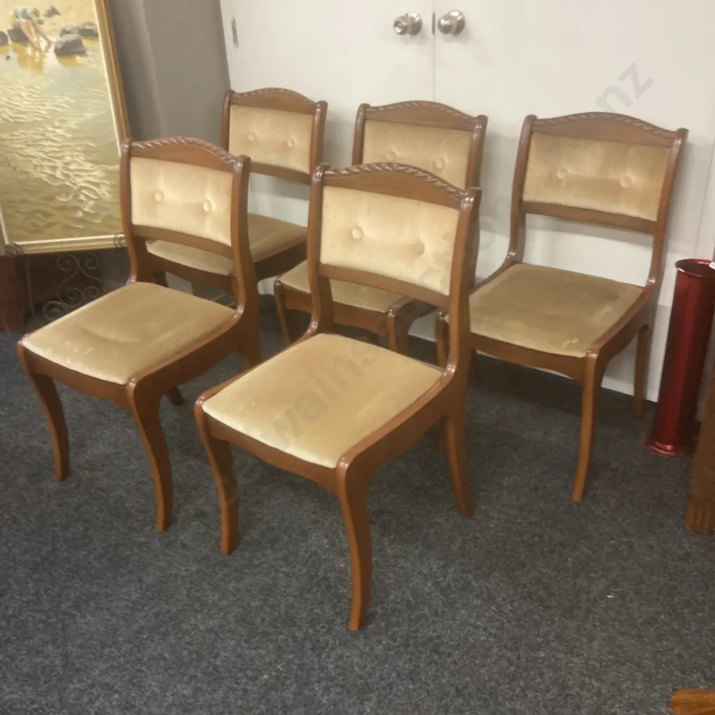 Oval Mahogany Dining Table With 4 Mushroom Colour Draylon Dining Chairs, H75 W134 D91cm Image 1++