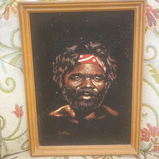 Black Velvet Australian Aboriginal Painting - Circa 1960 Signed 'Martinus' 30 x 23cm