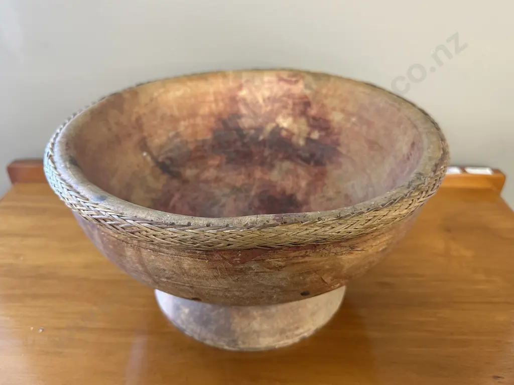 Vintage Footed Wooden Bowl, Plaited Detail On Rim, 16 x 30cm Image 1++