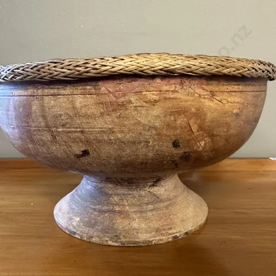 Vintage Footed Wooden Bowl, Plaited Detail On Rim, 16 x 30cm