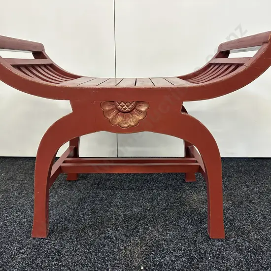 Painted YuYu Single Seater Chair With Carved Flower