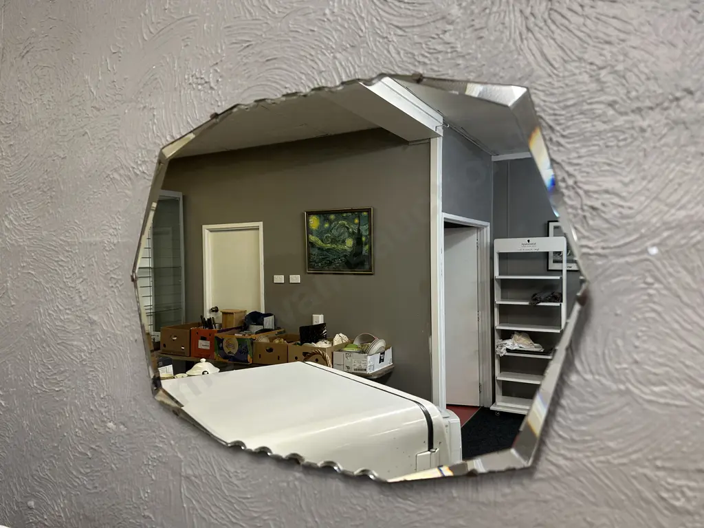 Retro Mirror Bevelled & Scalloped Edge, 41 x 57cm Image 1++