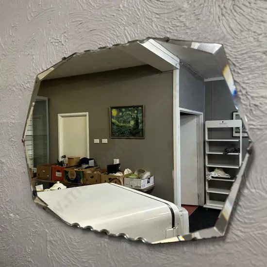 Retro Mirror Bevelled & Scalloped Edge, 41 x 57cm