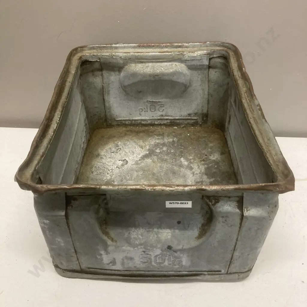 Vintage Metal Industrial Storage Bin, H22 W43 D35cm Image 1++