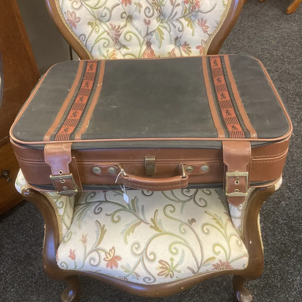 Authentic Yves Saint Laurent Suitcase In Vintage Condition Image 1++