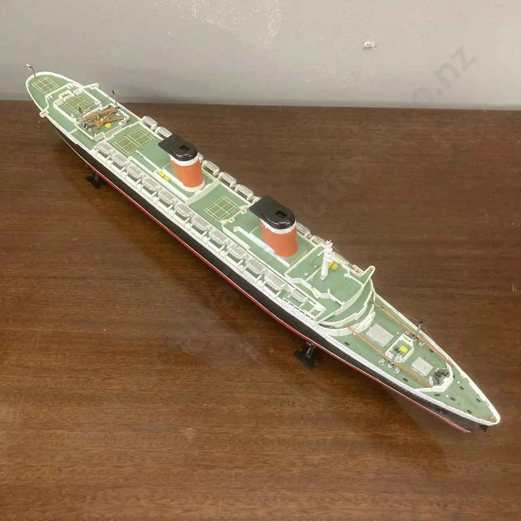 Lot of 2 Model Ships, L50 & 66cm Image 1++