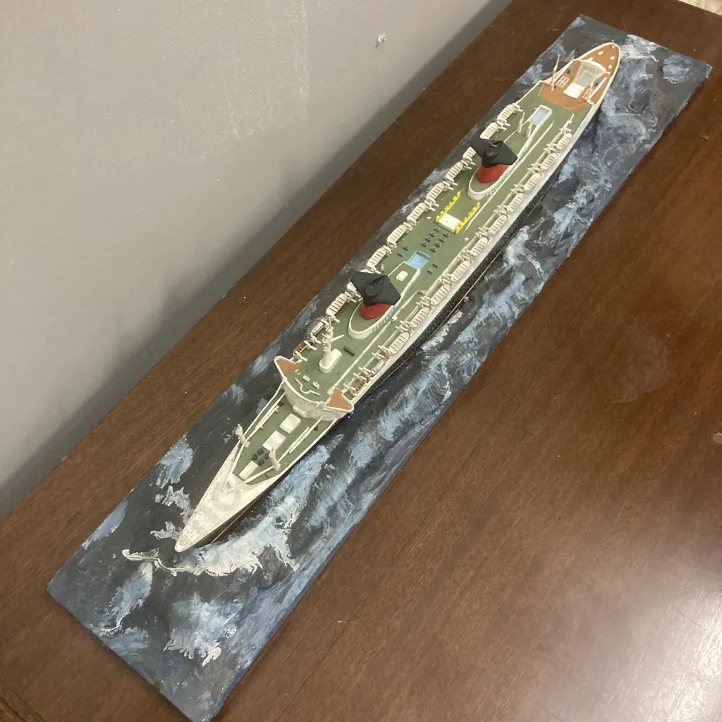 Lot of 2 Model Ships, L50 & 66cm Image 1++