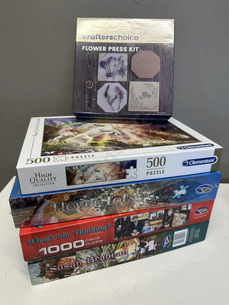 Selection of Jigsaw Puzzles & Crafters Choice Flower Press Kit Image 1++