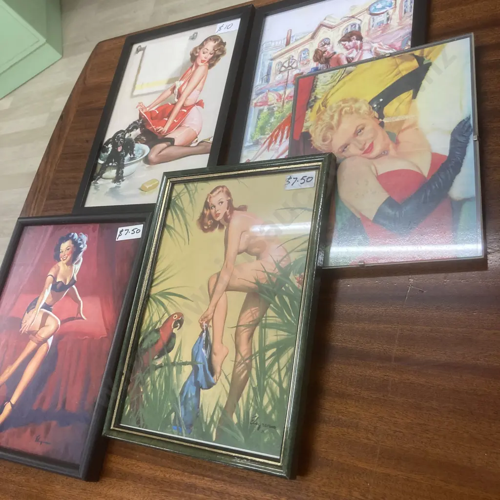 Lot of Vintage Prints Image 1++