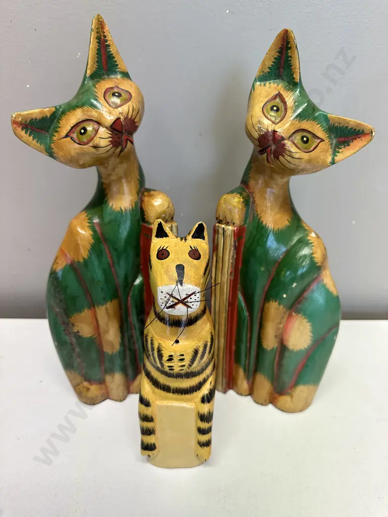 Wooden Cat Figurine x3 H32cm,H20cm. Image 1++