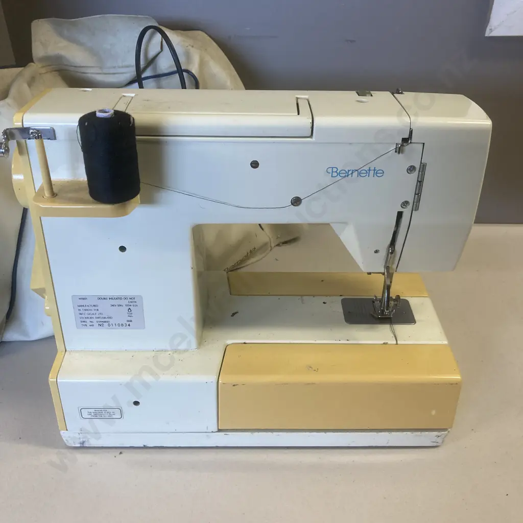 Bernette 440 Sewing Machine Image 1++