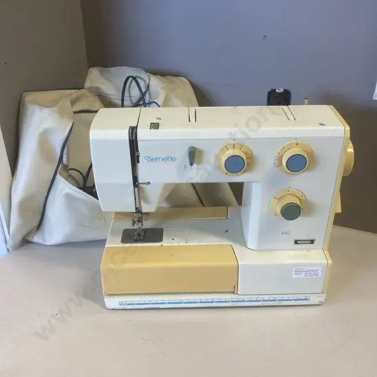 Bernette 440 Sewing Machine