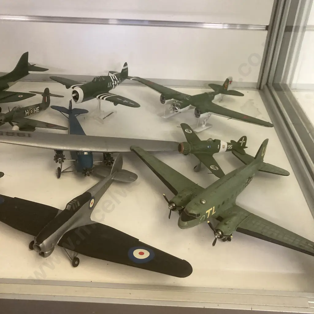 Lot of Model Planes Image 1++