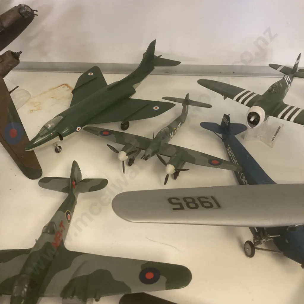 Lot of Model Planes Image 1++