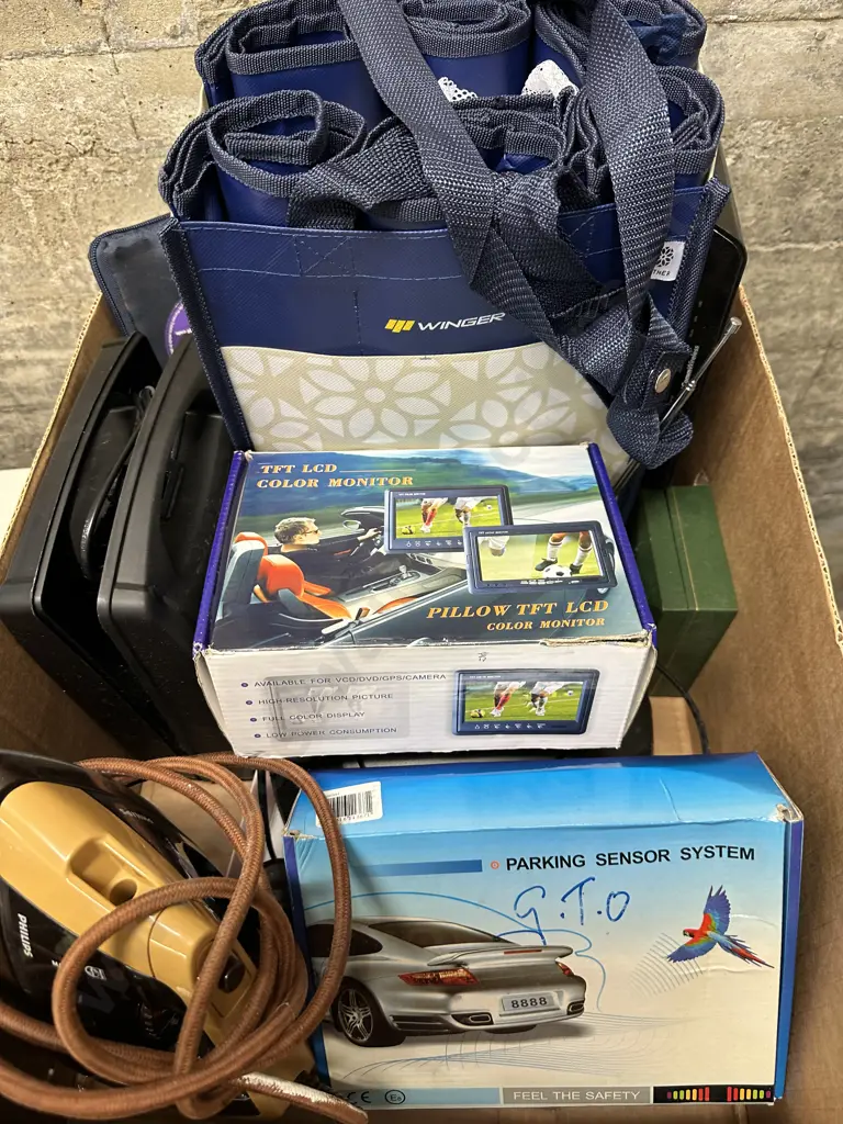 Box lot Iron, Clippers Etc Image 1++