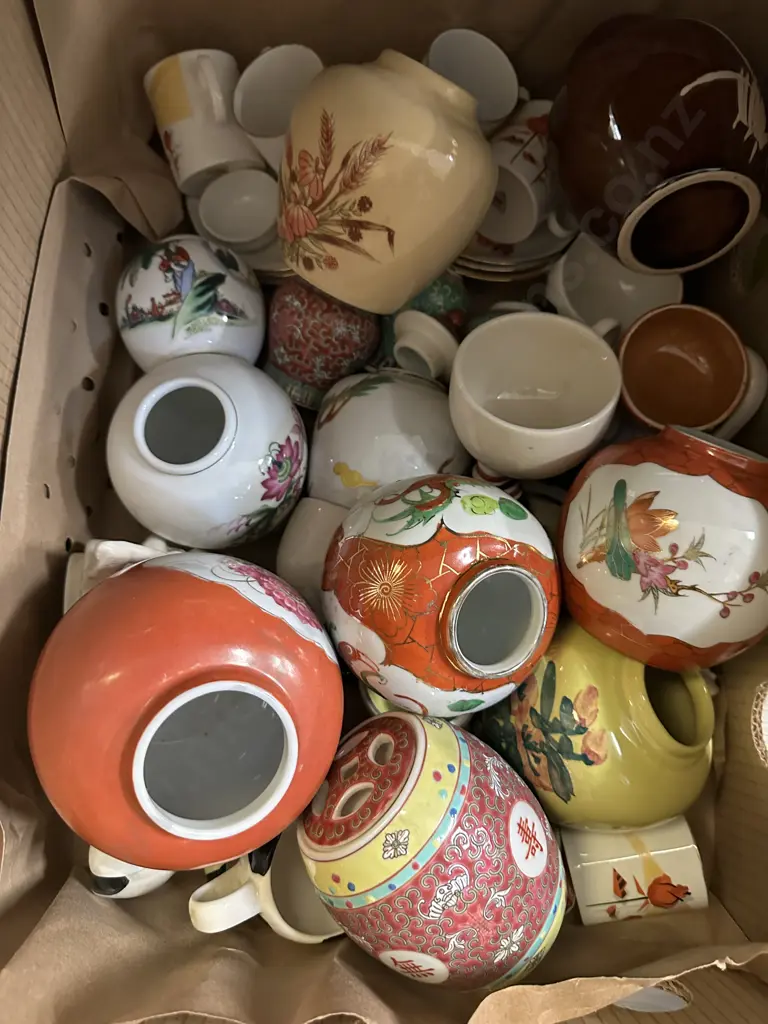 Selection Of Ginger Jars And Assorted China Image 1++