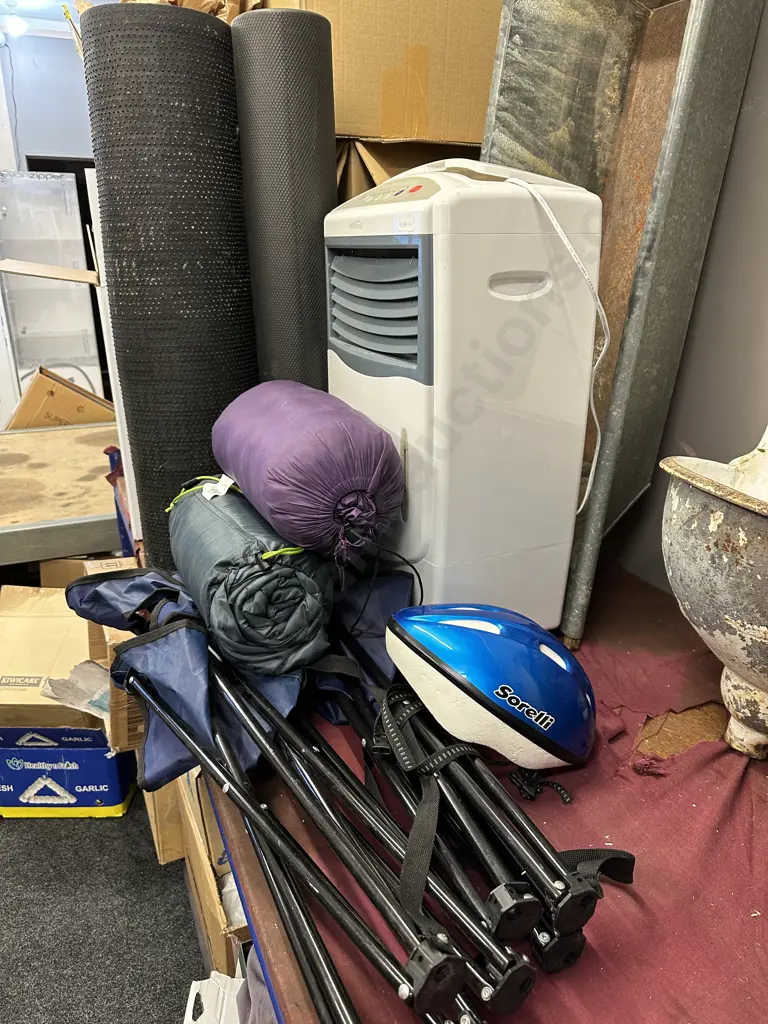 Mistral Portable Air Conditioner Model MECIR With Fold Up Chairs And Sleeping Bags Etc Image 1++