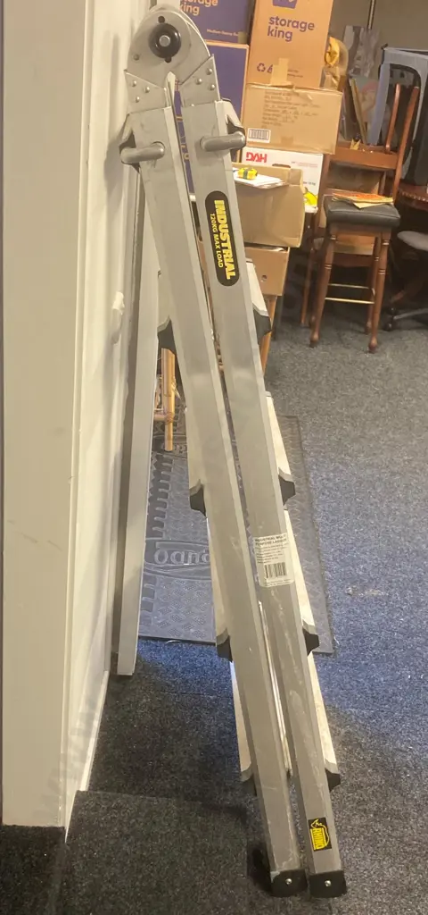 Industrial Multi purpose Ladder 1.7-2.9m, 120Kg Image 1++