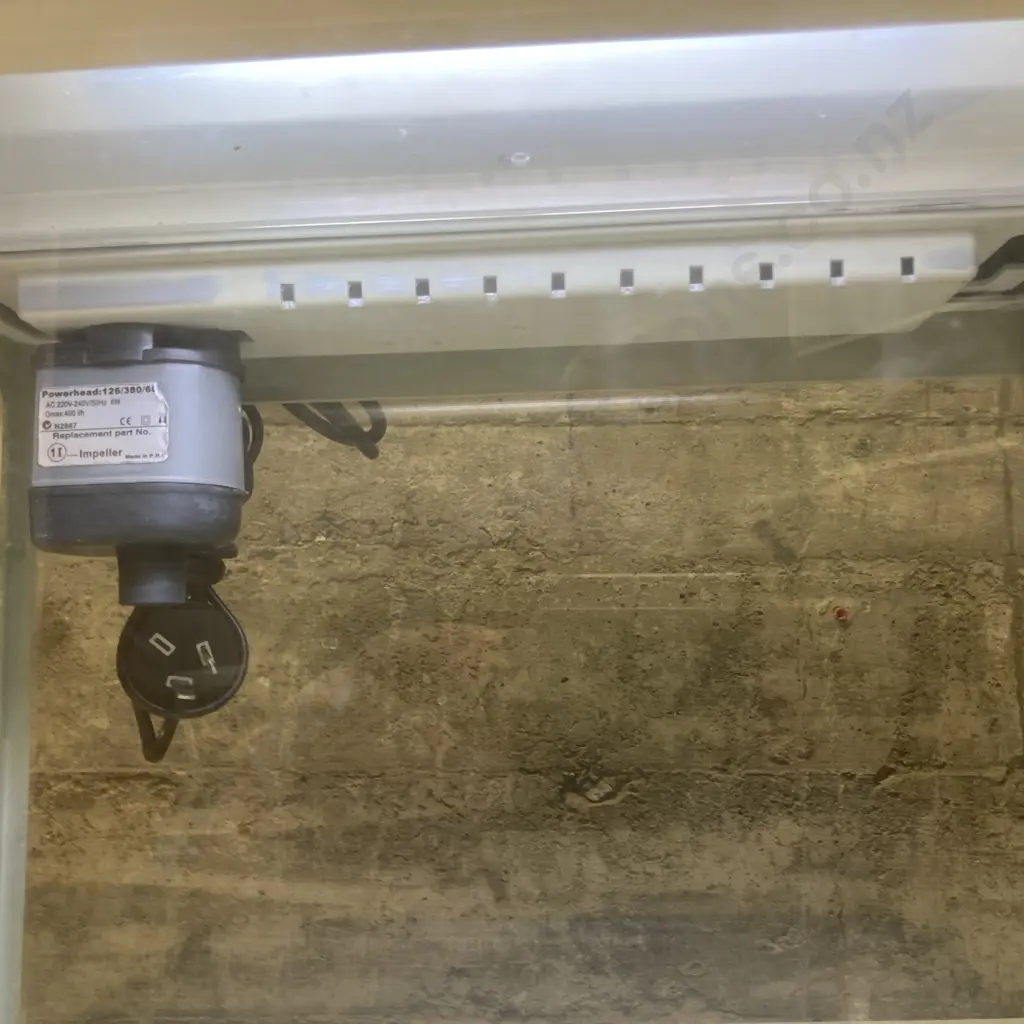AR-126 Aquarium Tank, H36 W37 D25cm Image 1++