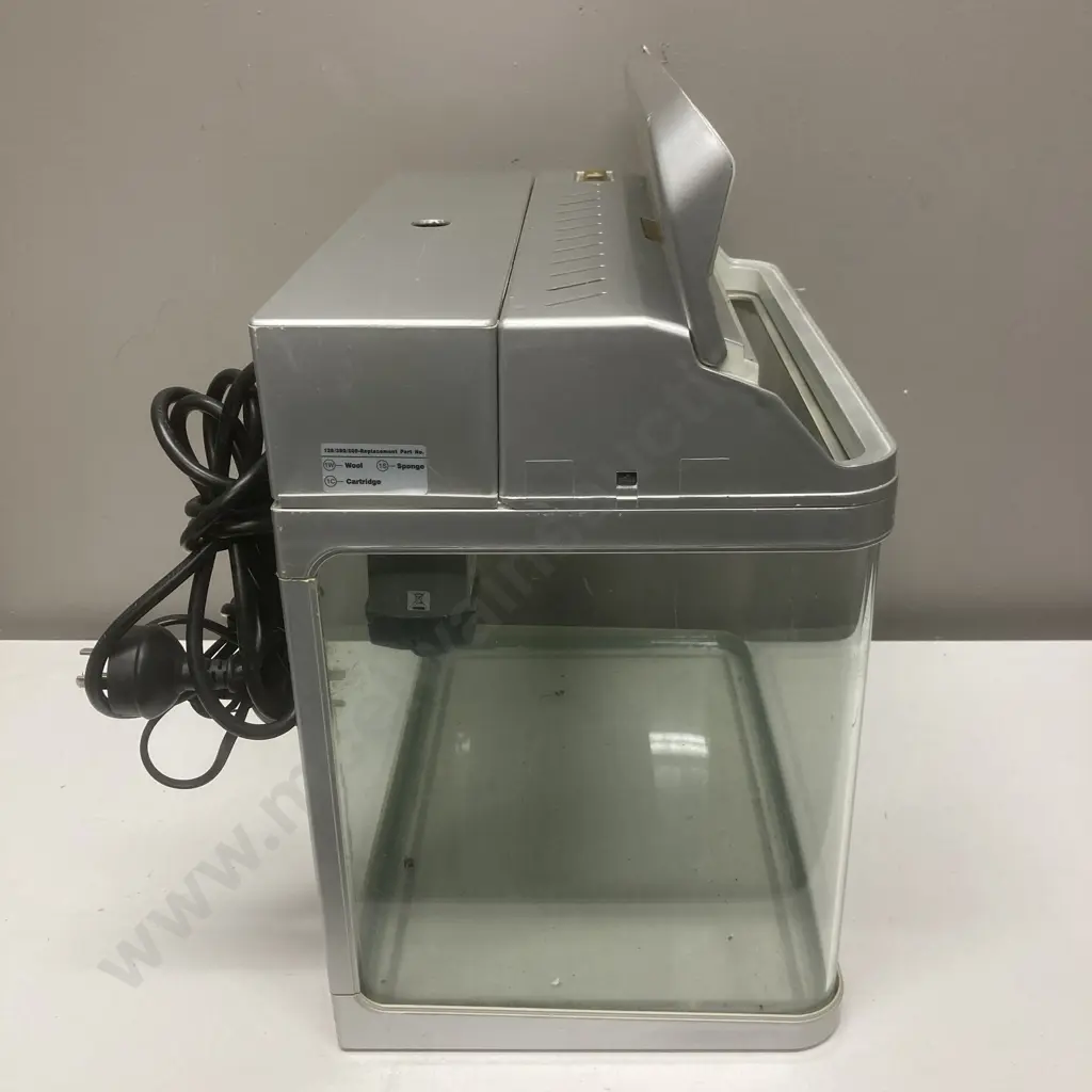 AR-126 Aquarium Tank, H36 W37 D25cm Image 1++