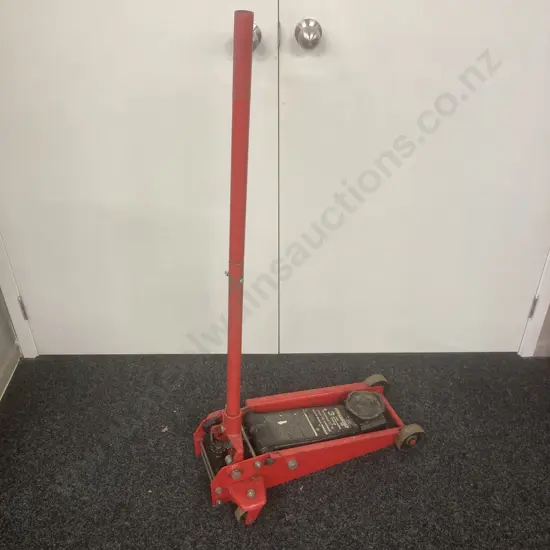 PowerBuilt 3 Ton Garage Jack