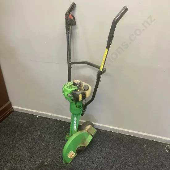 Zenoah Komatsu G26LS Atom Lawn Edger