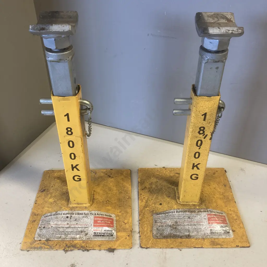 Pair of Stanfred Jack Stands - 1800Kg Vehicle Support Stand Twin Pin & Screw Design Image 1++