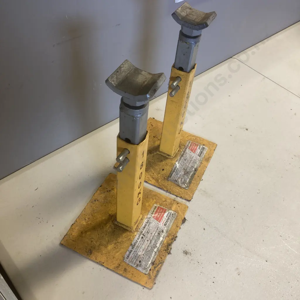 Pair of Stanfred Jack Stands - 1800Kg Vehicle Support Stand Twin Pin & Screw Design Image 1++