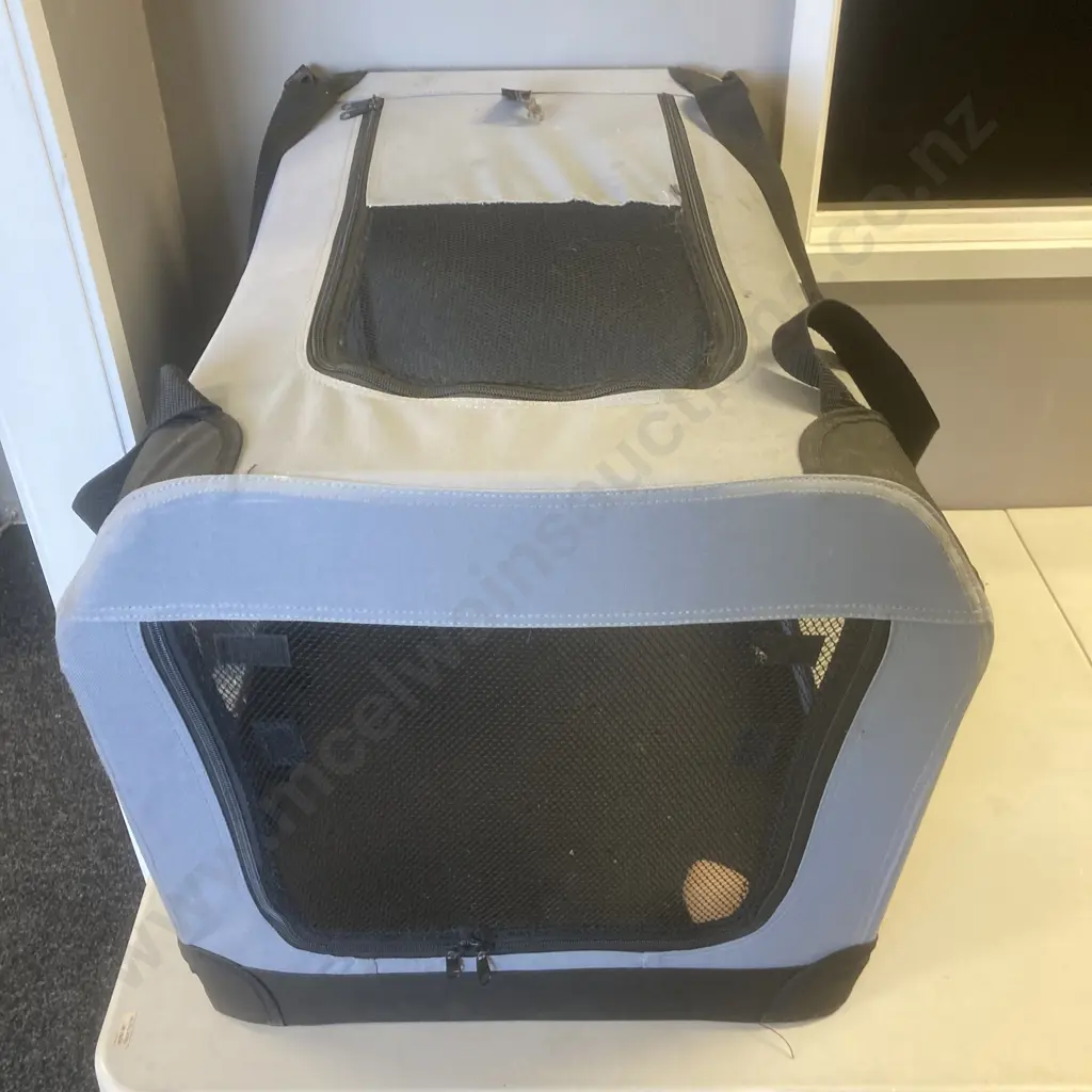 Canvas Pet Carry Cage, H53 W70 D52cm Image 1++