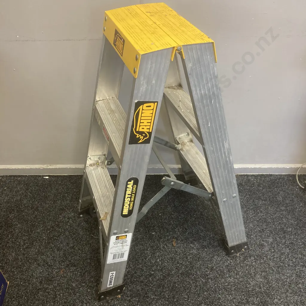 Rhino Industrial Double Sided Step Ladder 150Kg Image 1++