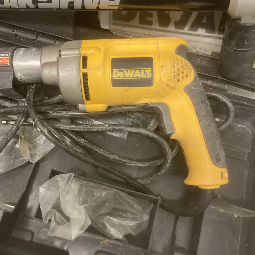 Dewalt Quick Drive With Drill DW266-XE In Case Image 1++