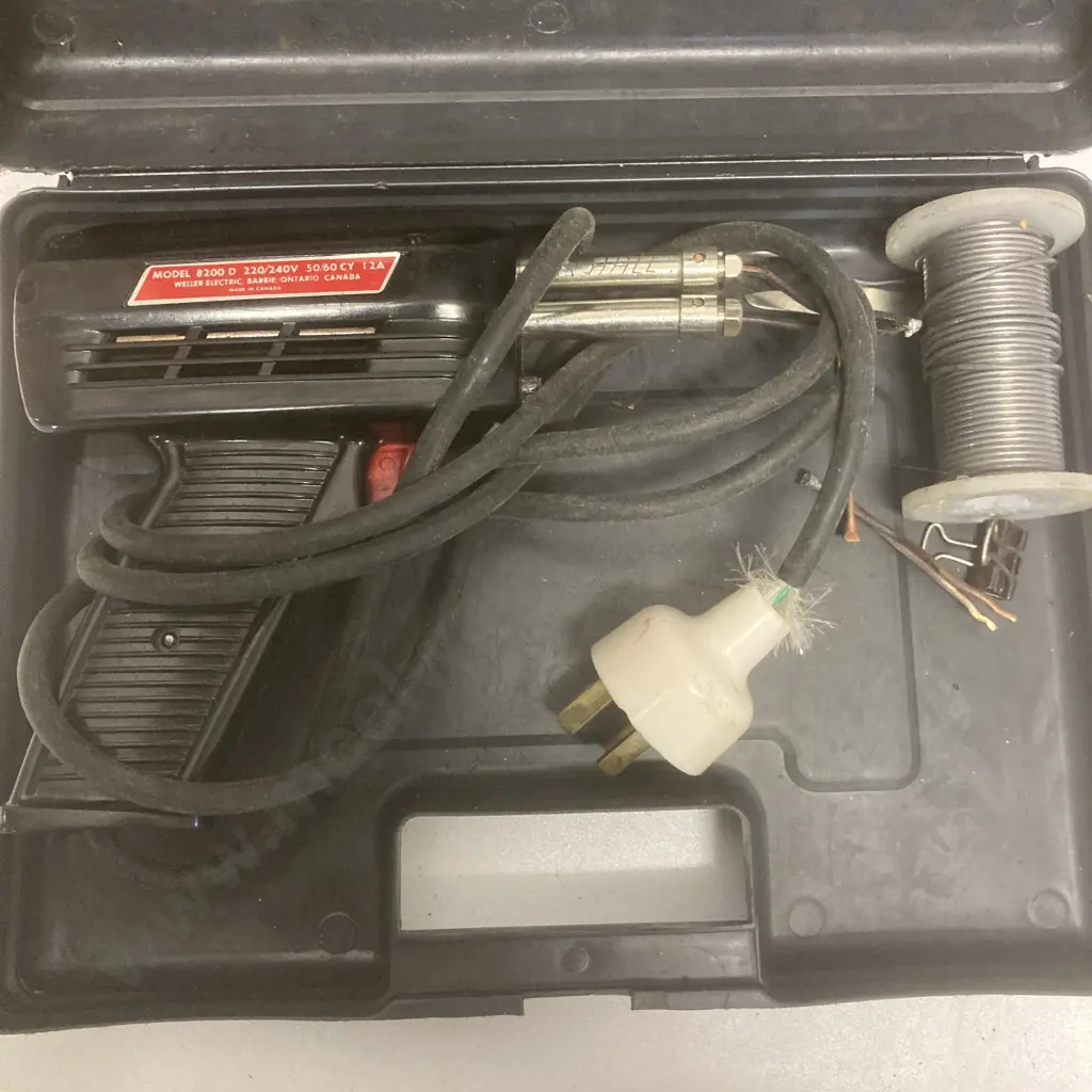 Weller 8200D Soldering iron & XU1 13mm Hammer Drill Image 1++