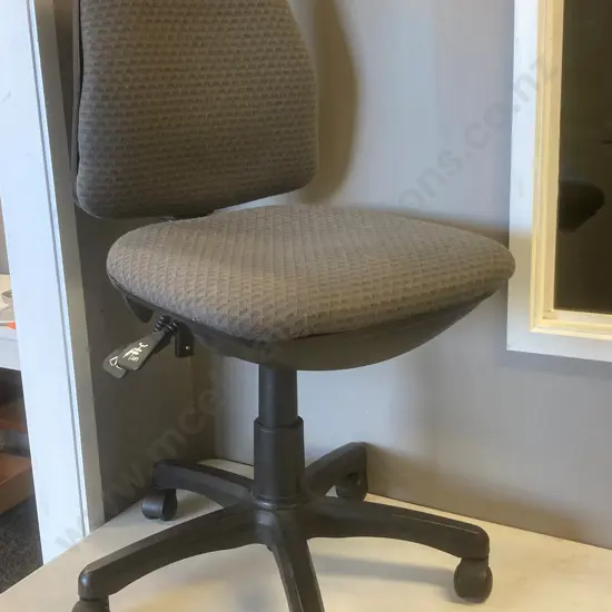 Gaslift Mobile Office Chair With Grey & Red Fabric