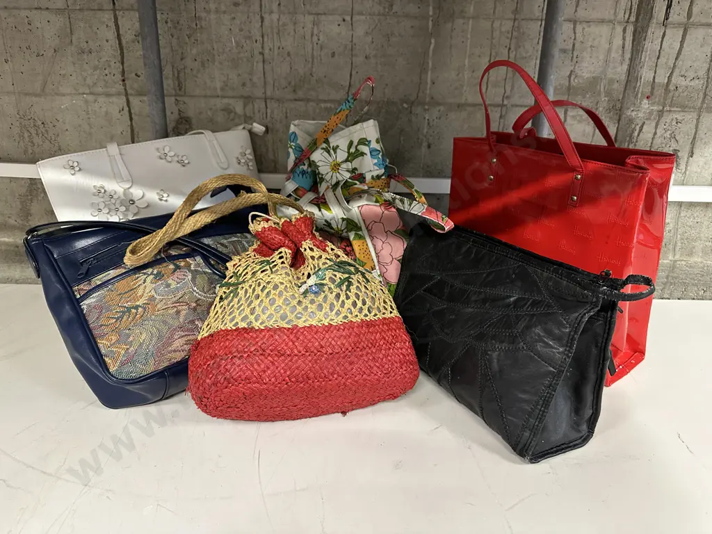 Selection Of Handbags Including Harrods Etc  Image 1++