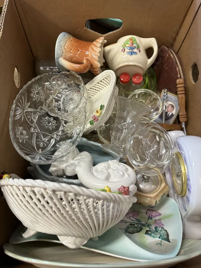 Assorted Vintage Glass & China Items  Image 1++