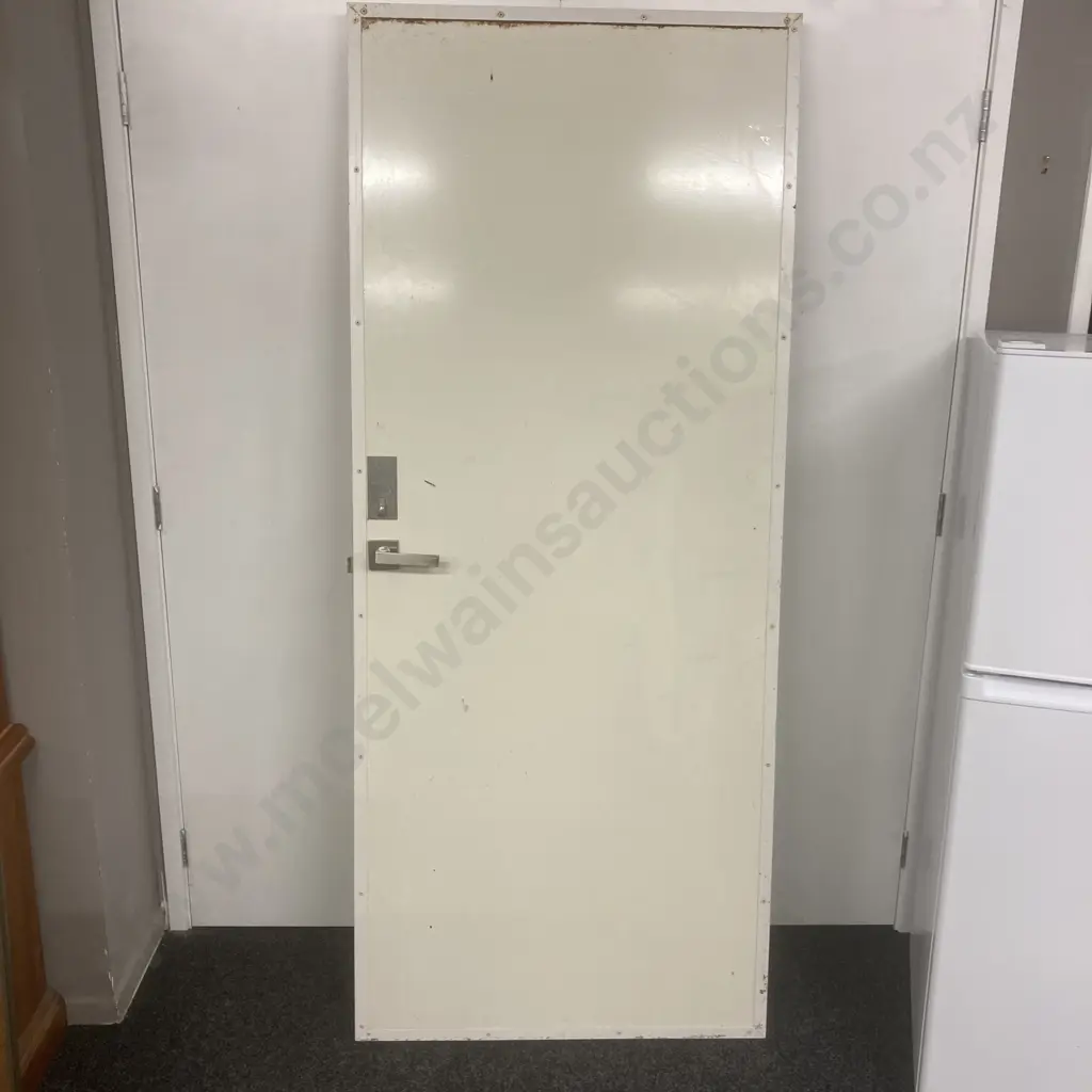 Door With Thin Steel Covering, Handle, Lock & Key, H198 W82.5 D5.5cm Image 1++