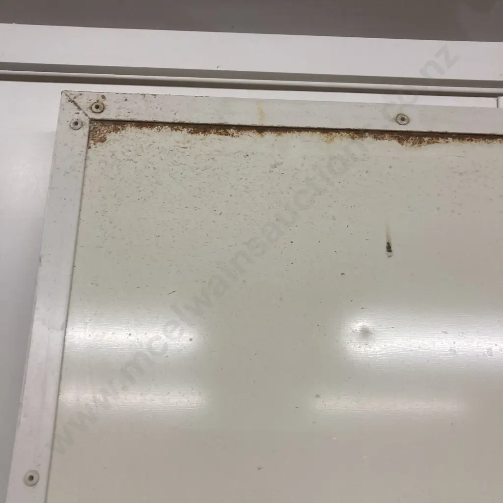Door With Thin Steel Covering, Handle, Lock & Key, H198 W82.5 D5.5cm Image 1++