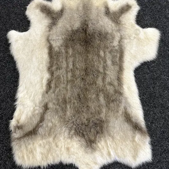 Faux Fur Floor Rug / Throw, 133 x 105