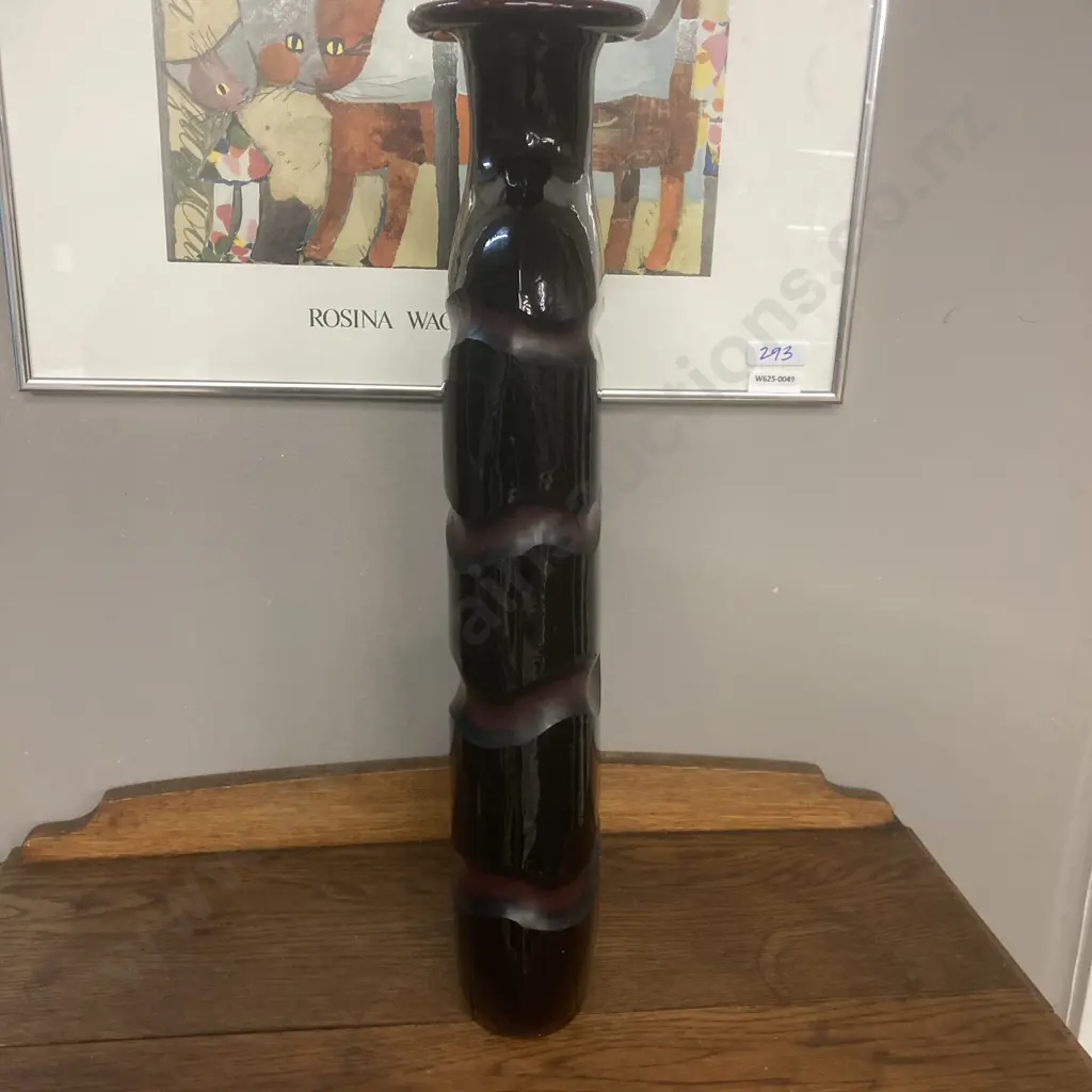 Vintage Natuzzi Italia Red/Purple Large Art Glass Vase, Modern Style With Chiseled Look, Felt Bottom, 47 x 18cm, Rare Image 1++