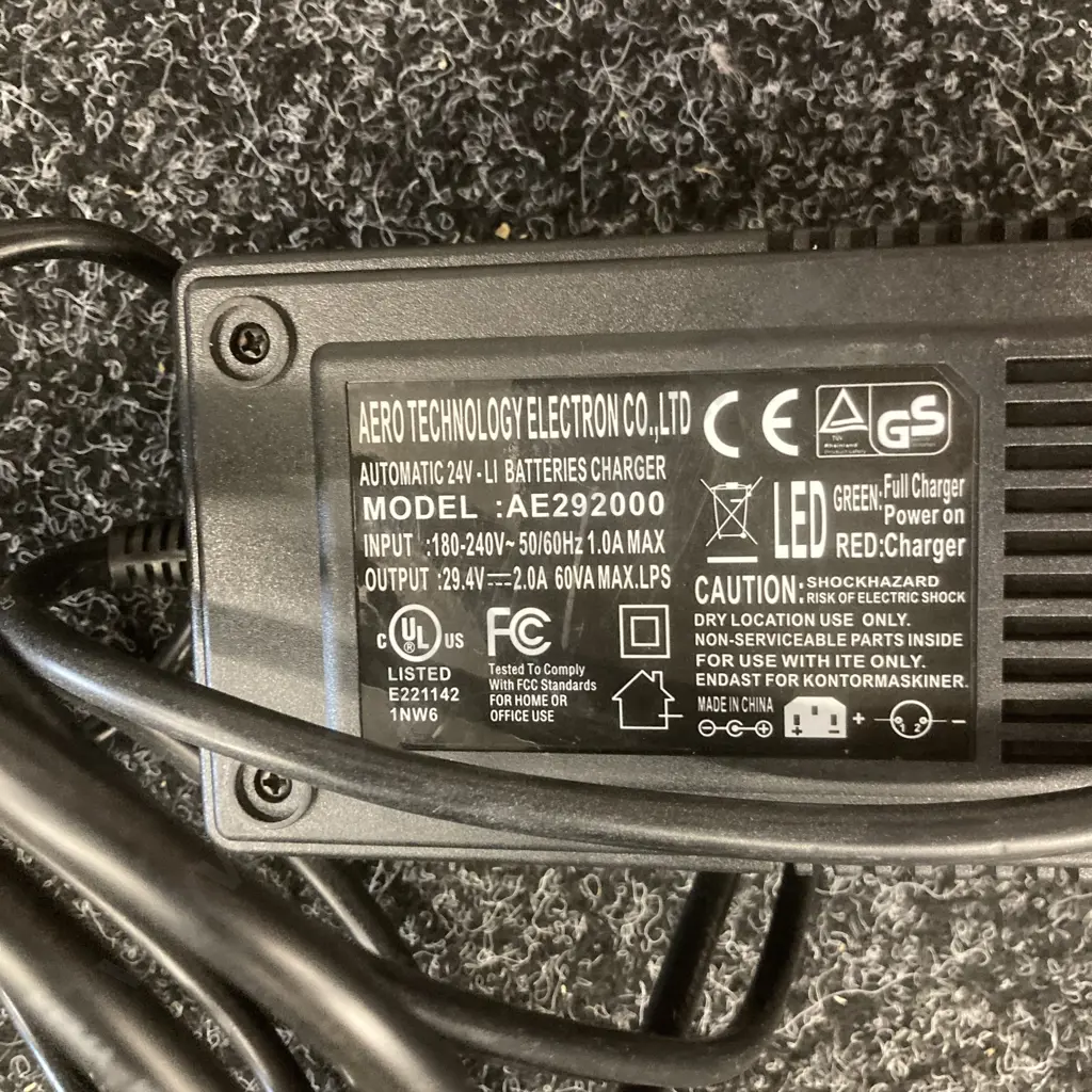 Danya Electric Bike With Charger, Metallic Red Colour, (Works But Could Need A Look At) Image 1++
