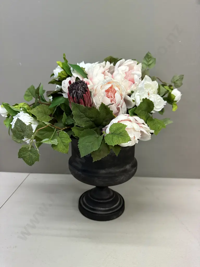 Metal Decorative Urn With Faux Flowers, H42cm Image 1++