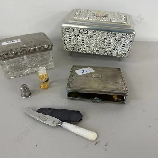 Selection of Vintage Items, Hallmarked Thimble, Pure Gold In Bottle, Jewellery & Cigarette Case Etc