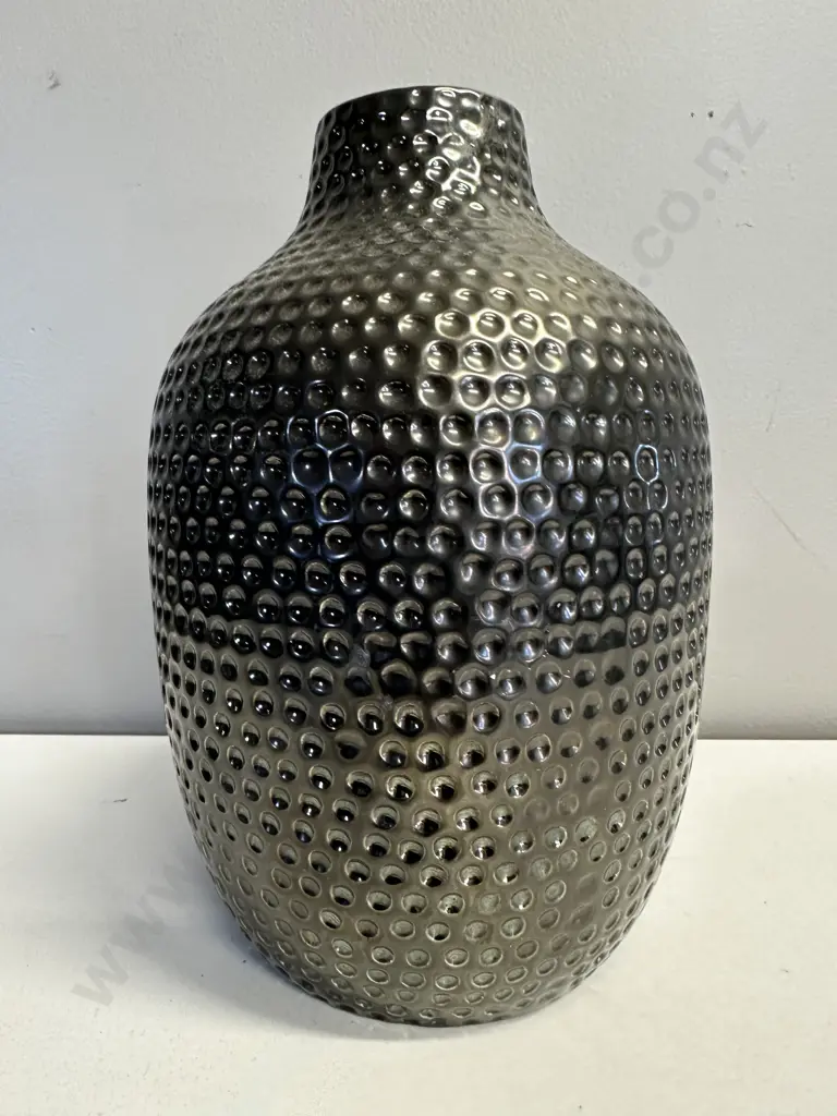 Modernist Dimple Vase H26.5 Image 1++